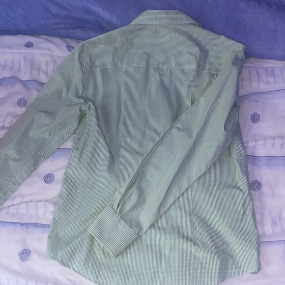 Van Heusen Women’s Dress shirt - Picture 4 of 4